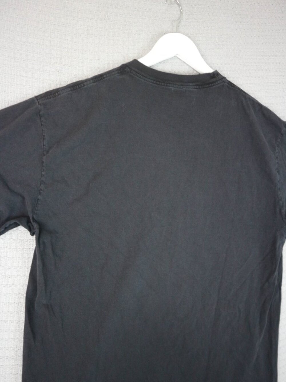 Undefeated Thrashed Shibuya Faded Distressed Black Tee Made in USA Large L - Picture 9 of 9